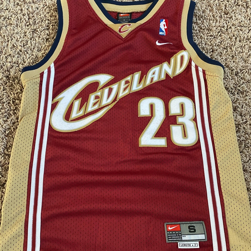 Nike Lebron James Cavs Jersey
